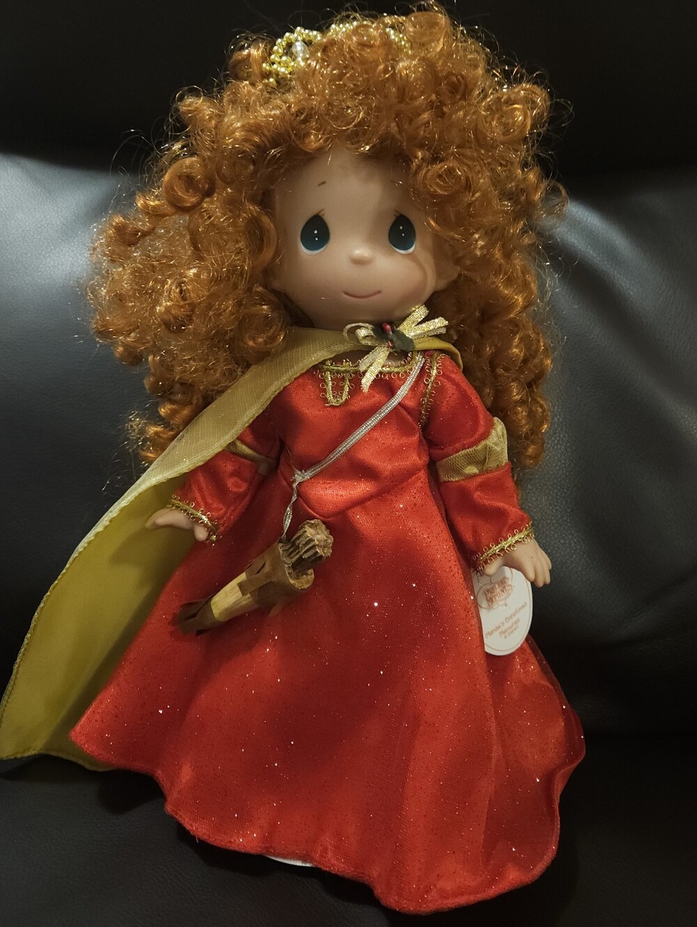 Precious Moments Disney Merida's  Christmas Memories 12" Doll RARE!